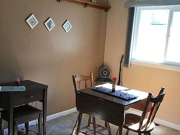 Custom plate rails stay