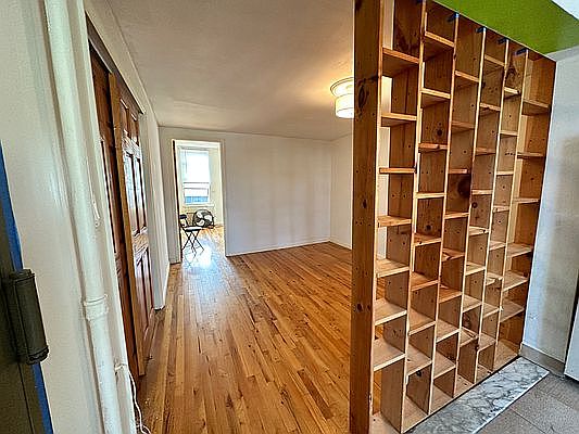 1st image of 277A Van Brunt St #3