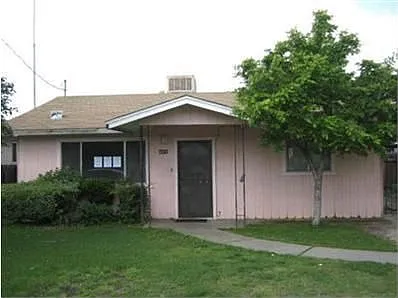 461 Gage St photo 1