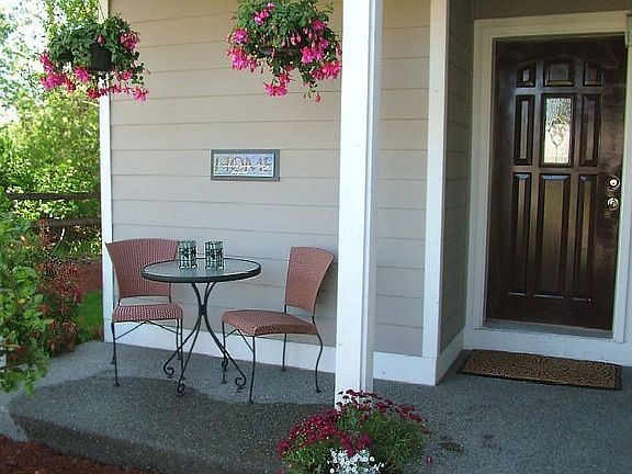 Private front porch