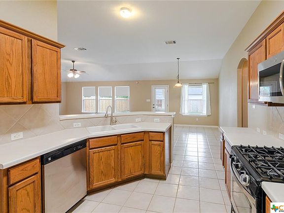 5th image of 1103 Downridge Dr