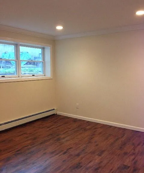7 Village Woods Rd — Photo 2