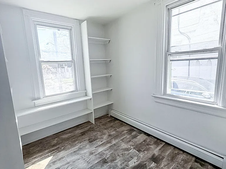 248 Rose Ave #1 — Photo 9