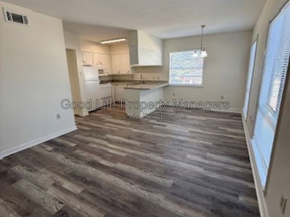 1103 N 15th Ave #206