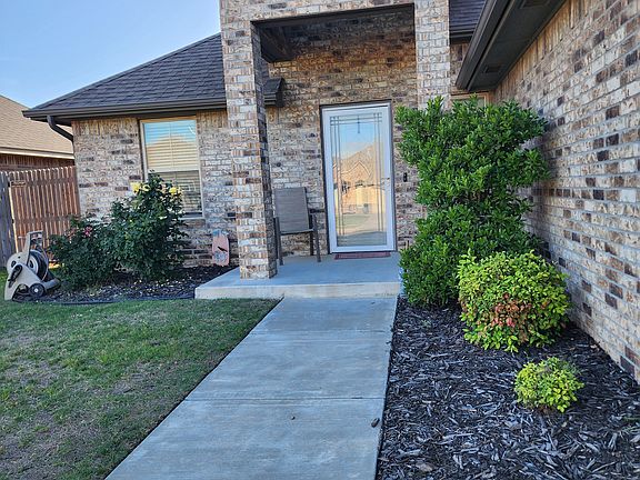 2nd image of 8925 Sue Anthony Ln