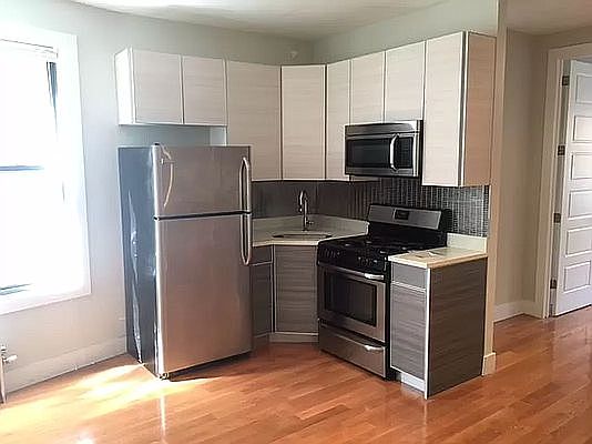 1st image of 170 E 17th St #E2