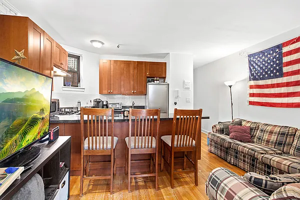 Rented by Douglas Elliman | media 10