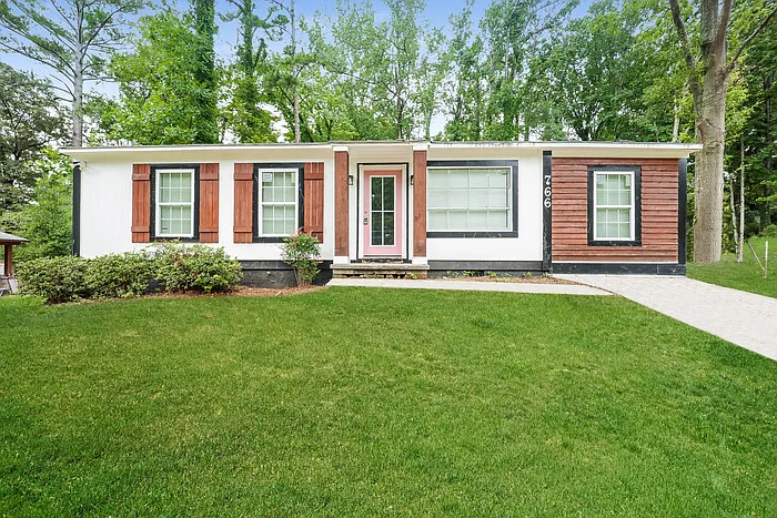 766 Cascade Dr — Photo 1