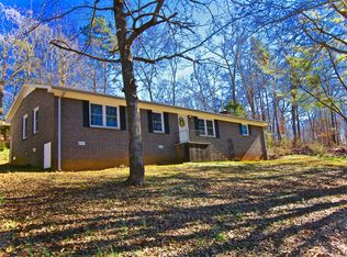424 Forest Acres Cir, Walhalla, SC 29691