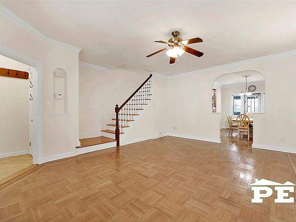 4th image of 3822 Avenue T