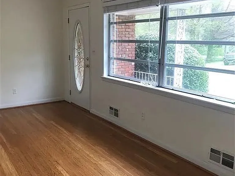 805 Flagler Cir SE — Photo 14