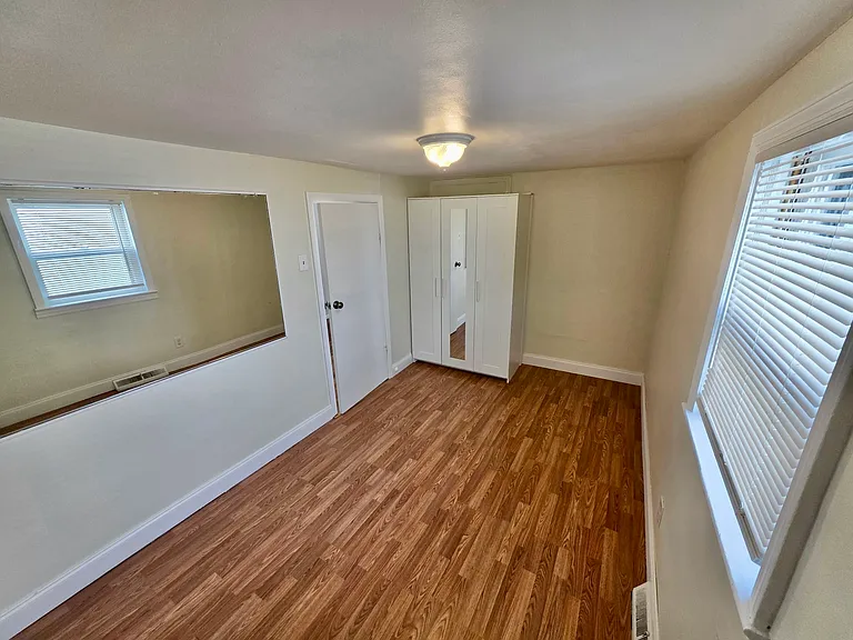 25 Rosalie St #A — Photo 9
