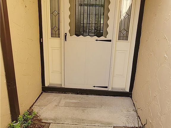2nd image of 1745 Brookwood Dr