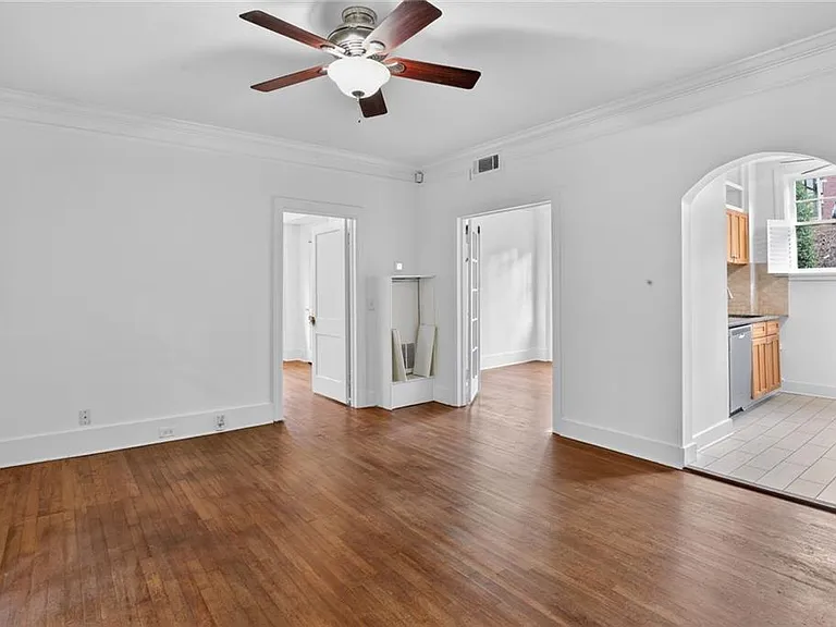 677 Somerset Ter NE #6D — Photo 3