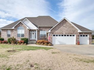 220 Honeysuckle Ln, Lebanon, TN 37087