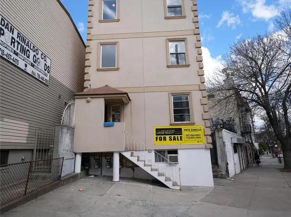56-29 Roosevelt Avenue, Flushing, NY 11377