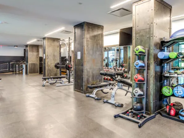 363 Bond Street image 8 of 11