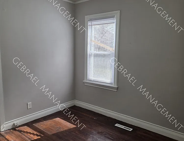 5080 Devonshire Rd — Photo 3