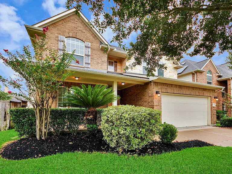 24122 Haywards Crossing Ln — Photo 2