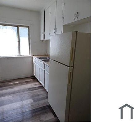 5th image of 10916 Parkhurst Dr