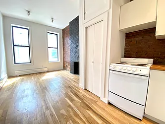 Rented by Nolita Group