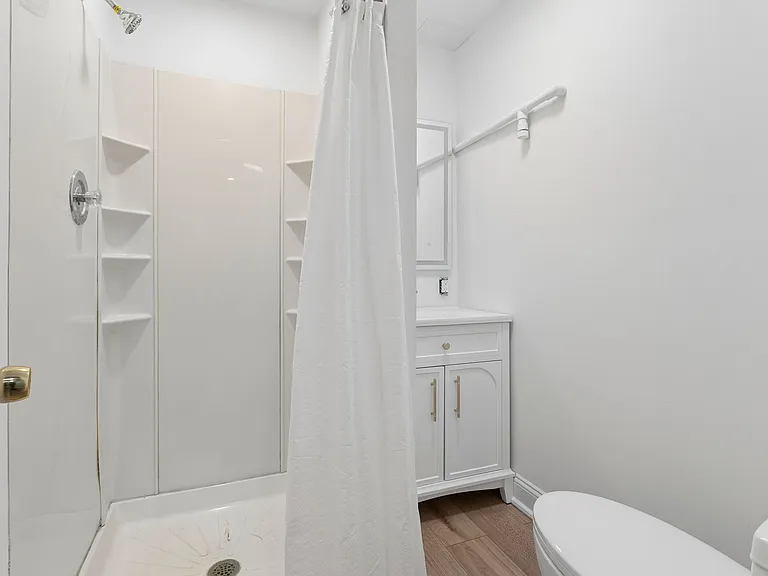 306 Candlewood Ln — Photo 33