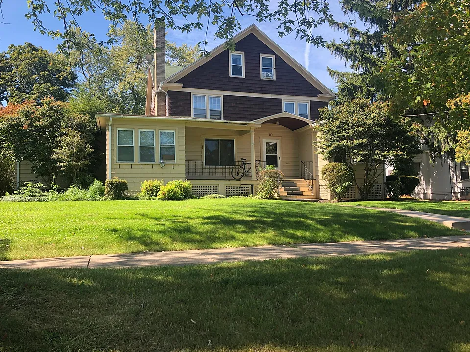80 N Main St #3