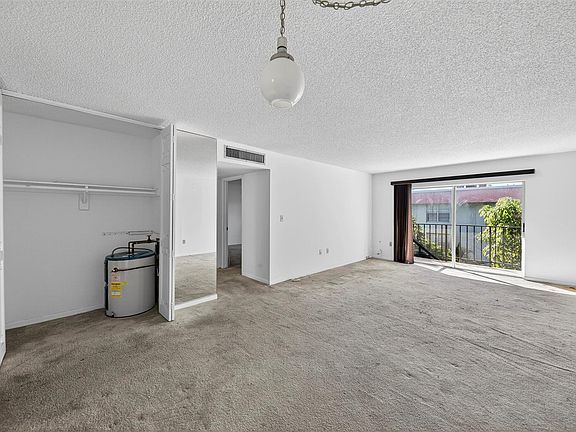3rd image of 801 W Oakland Park Boulevard #C16