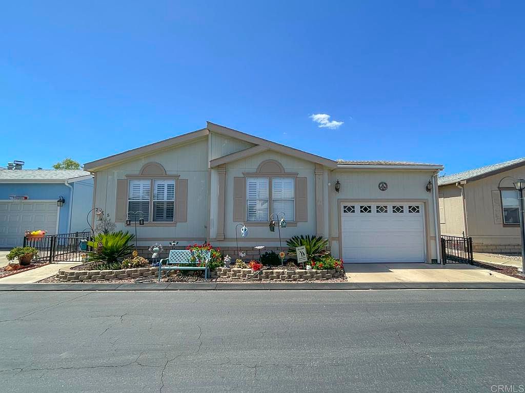 11851 Riverside Dr Space 225