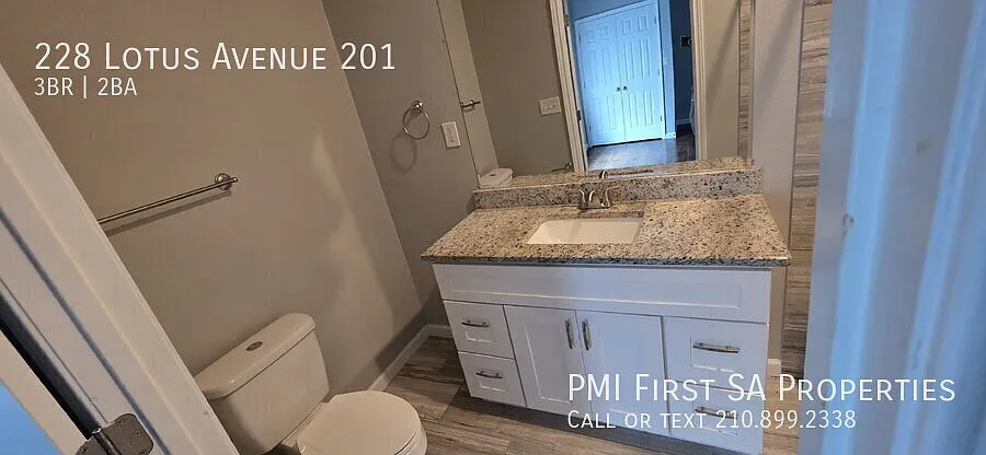 3 bedroom and 2 bathrooms has newly renovated modern home in Southtown unit ready to move in! — Photo 4