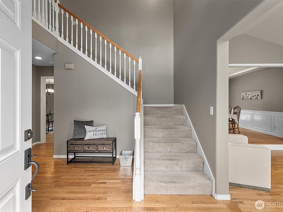 5th image of 11814 251st Avenue SE