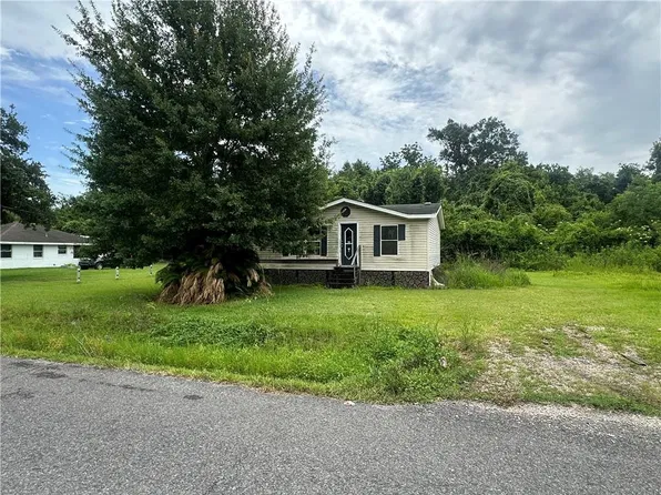 464 Daffodil St, Mount Airy, LA 70076