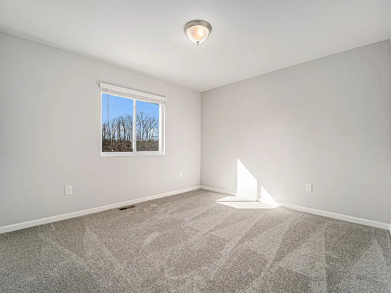2385 Richardson Ct — Photo 8