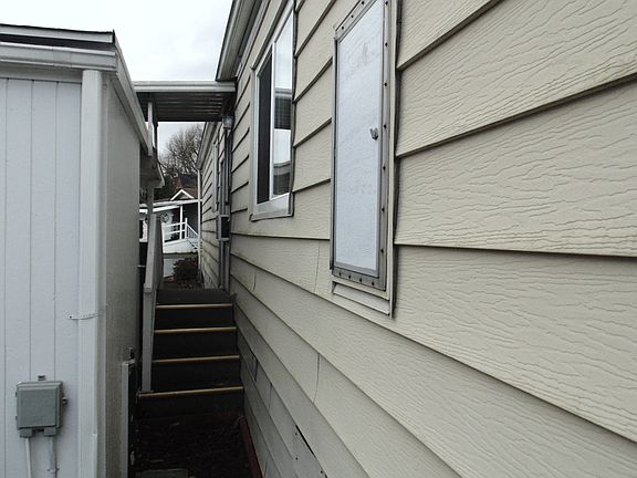 4th image of 10810 62nd Street Ct E #12