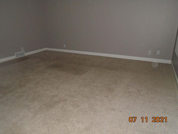 2nd image of 8549 N 106th St #Jnrmkphgf