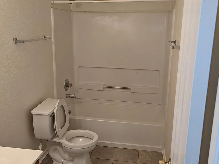 213 Valero Dr — Photo 7