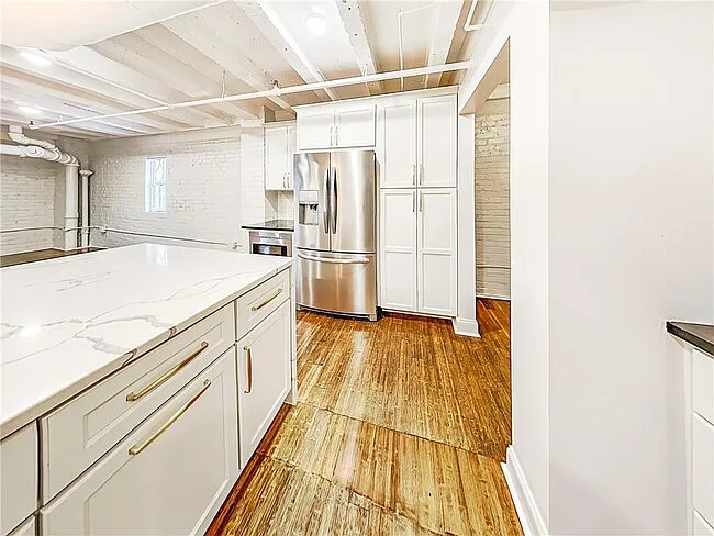 1 bed, 1.5 bath, 1310 sqft, $1,800 — Photo 3