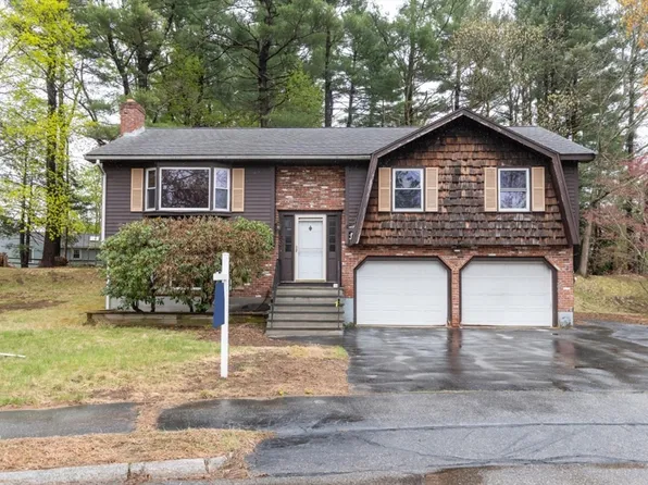 49 Benton Cir, Reading, MA 01867