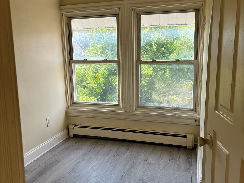 1st image of 524 E Lincoln Hwy APT 3F