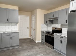 5 Meadow St #202, Naugatuck, CT 06770