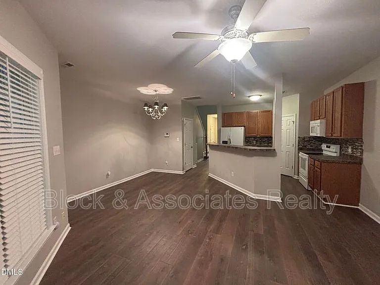 27 Great View Ct — Photo 11