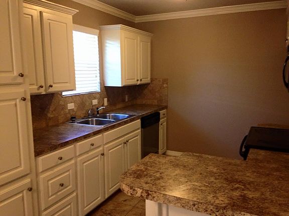 5th image of 515 Amberwood Dr