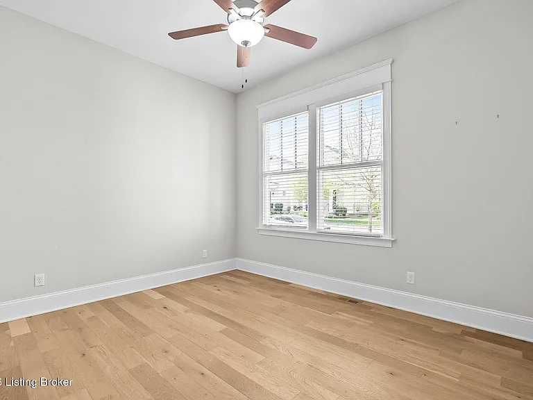 6204 Moonseed St — Photo 33