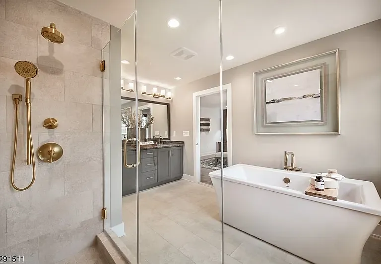 106 Swenson St #106 — Photo 1