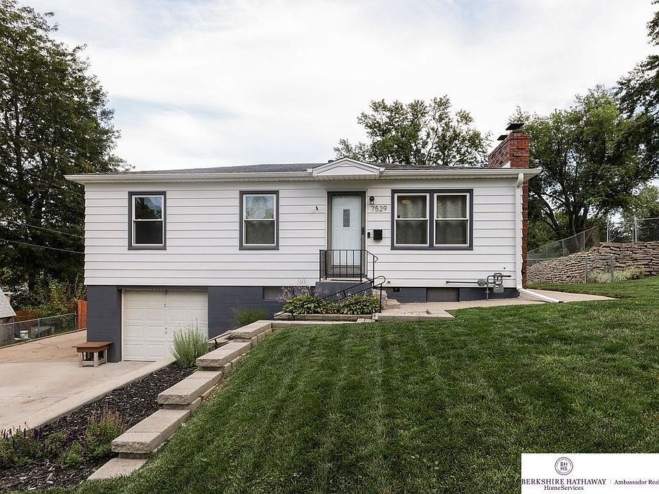 1st image of 7529 Olive Ave