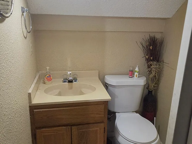 8716 Clearbrook Trl — Photo 10
