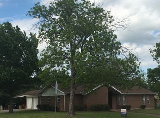 1301 E Windsor Dr, Denton, TX 76209