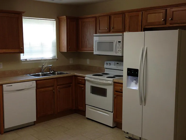 2513 Villa Dr NW #1 — Photo 2
