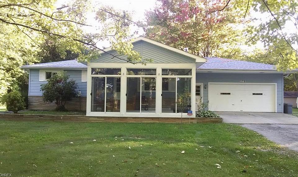 1st image of 278 W Beech St #307