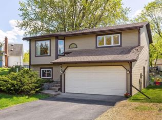 7965 Bowman Ave E, Inver Grove Heights, MN 55076